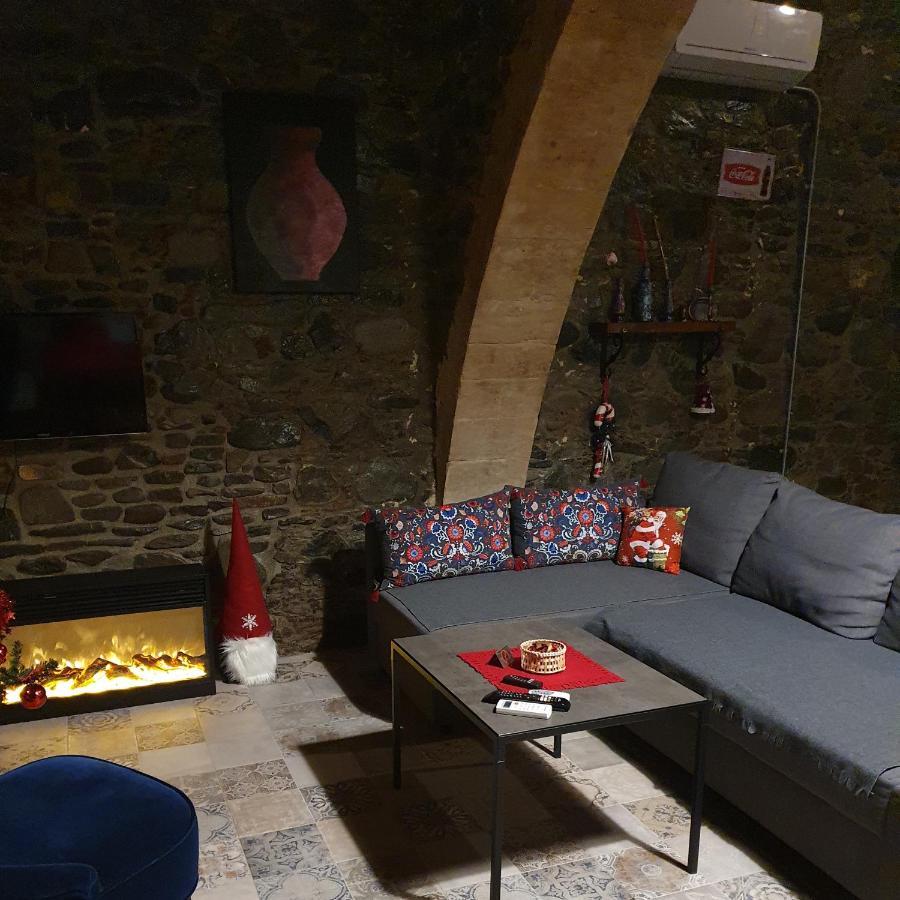 Вилла Petradaki House Arakapas Экстерьер фото